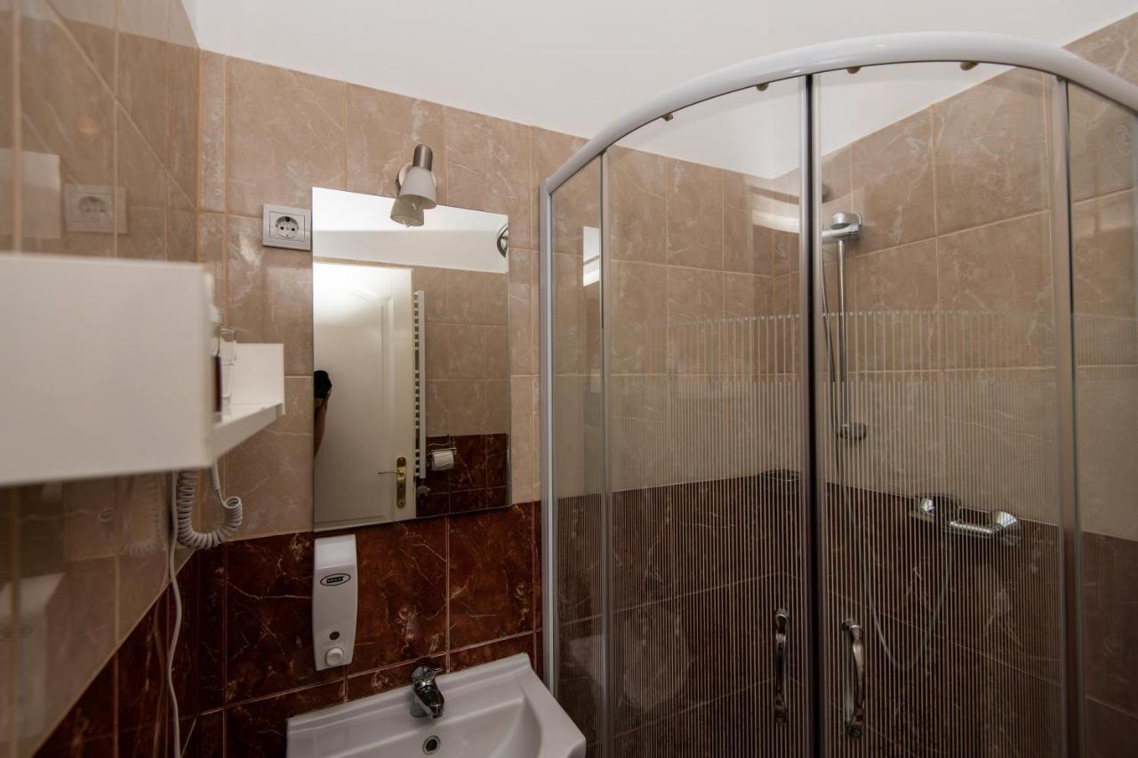 Fenyes Vinorium Bed & Breakfast Sopron Dış mekan fotoğraf