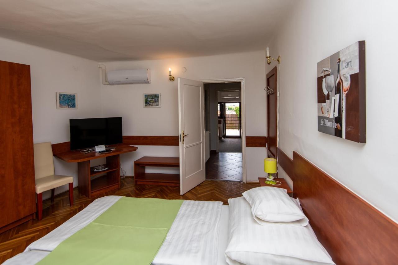 Fenyes Vinorium Bed & Breakfast Sopron Dış mekan fotoğraf