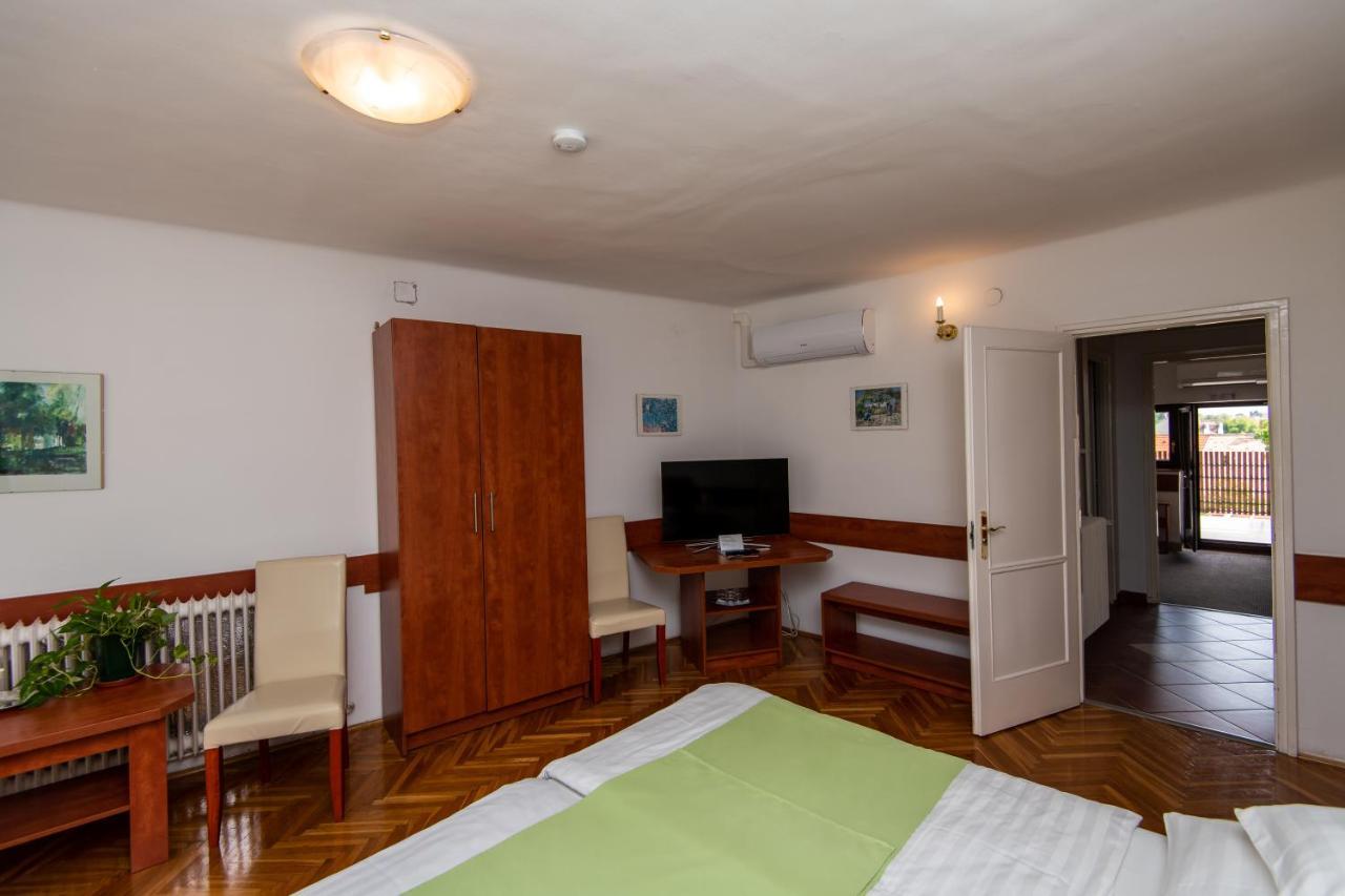 Fenyes Vinorium Bed & Breakfast Sopron Dış mekan fotoğraf