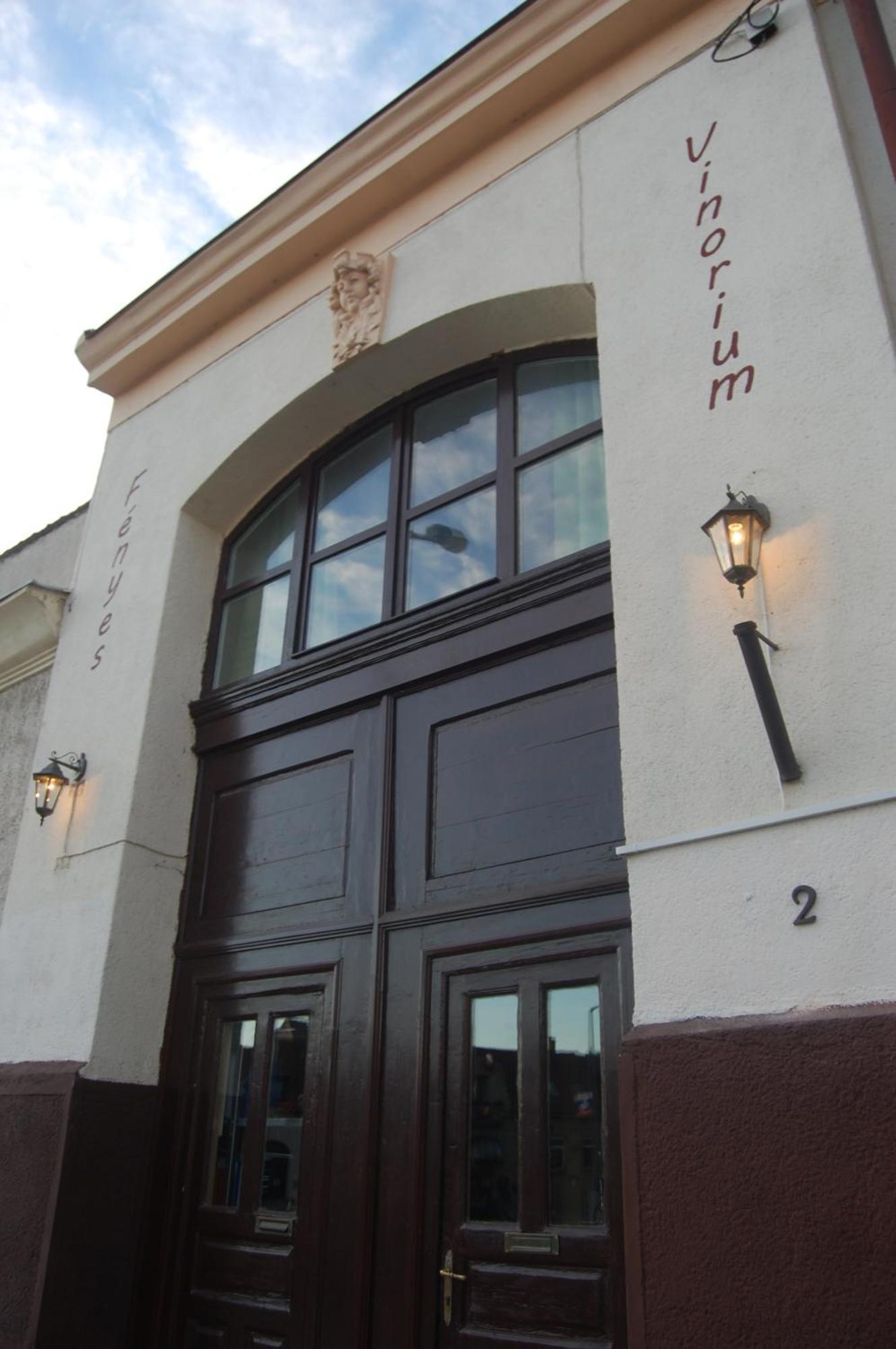 Fenyes Vinorium Bed & Breakfast Sopron Dış mekan fotoğraf